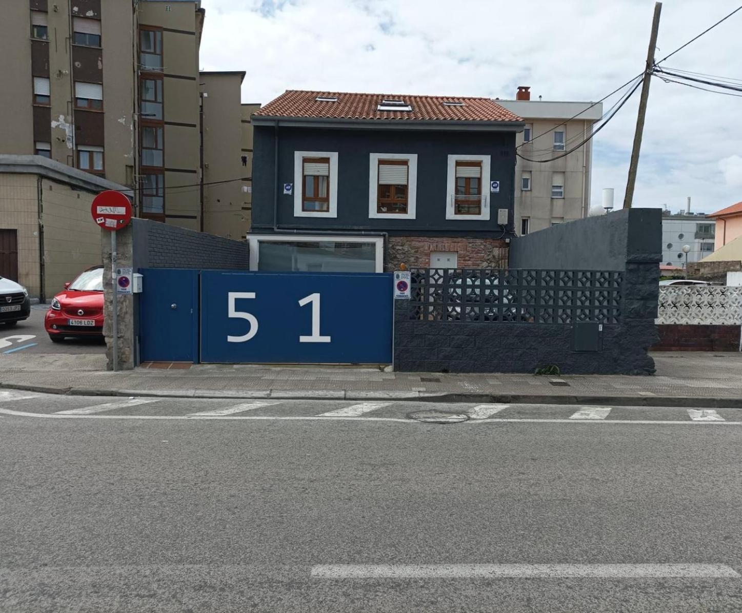 Casa Davila *